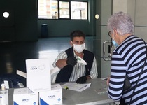 El Ayuntamiento de Peñíscola avanza esta semana el reparto de mascarillas para los vecinos mayores de 65 años