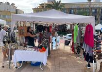 Los comercios de Peñíscola participan en la feria de Botigues al Carrer