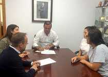 El Ayuntamiento de Peñíscola convenia, un año más, su colaboración con el AMPA del colegio