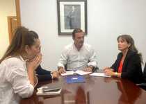 El Ayuntamiento de Peñíscola reafirma su compromiso con la Asociación de Peñíscola contra el Cáncer