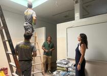 El Ayuntamiento de Peñíscola avanza en los trabajos de rehabilitación y reforma de más vestuarios del pabellón polideportivo