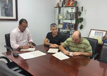 El Ayuntamiento de Peñíscola, con la DO de la alcachofa de Benicarló