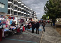 El Ayuntamiento de Peñíscola reubica el mercadillo de los lunes por el inicio de las obras de los colectores de la EDAR