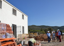 La obra de la Caserna del Pebret habilita un espacio para uso público en el corazón del parque natural