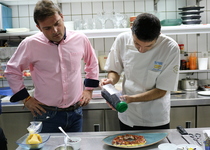 Peñíscola conquista a más de 500 comensales con sus menús a base de pulpo en la primera semana de las Jornadas Gastronómicas